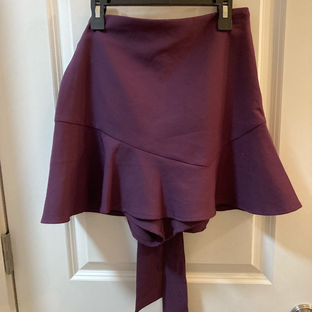 Zara skirt size small worn once